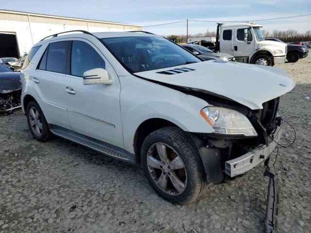 4JGBB8GB6BA725071 - 2011 MERCEDES-BENZ ML 350 4MATIC WHITE photo 4