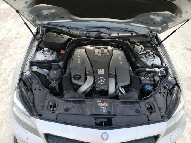 WDDLJ7EB3CA024357 - 2012 MERCEDES-BENZ CLS 63 AMG SILVER photo 11