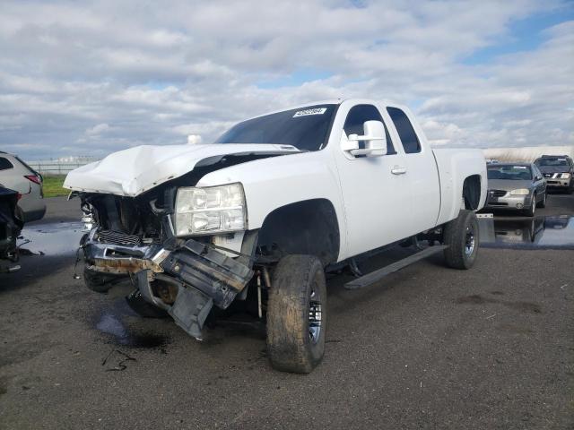 1GCHK29K48E182412 - 2008 CHEVROLET SILVERADO K2500 HEAVY DUTY WHITE photo 1