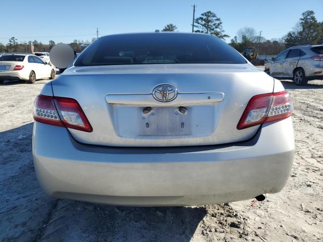 4T1BF3EK8BU165790 - 2011 TOYOTA CAMRY BASE SILVER photo 6