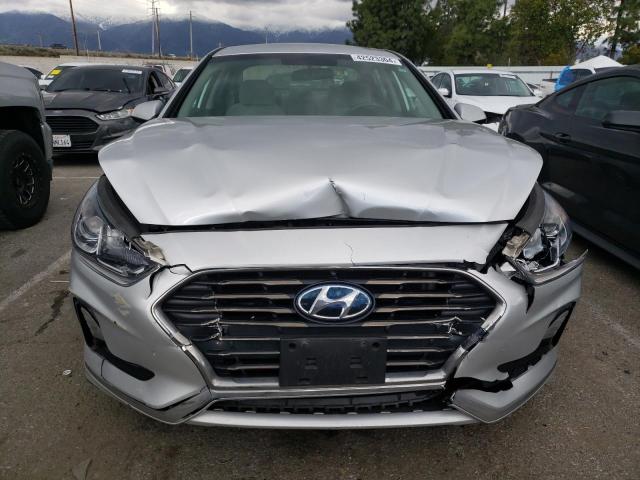 5NPE24AF8JH601266 - 2018 HYUNDAI SONATA SE SILVER photo 5