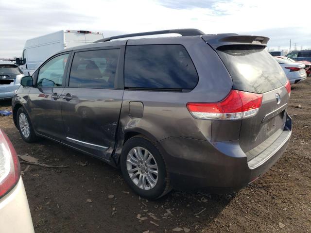 5TDYK3DC3BS147478 - 2011 TOYOTA SIENNA XLE GRAY photo 2