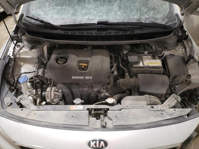 3KPFK4A76JE191200 - 2018 KIA FORTE LX SILVER photo 11