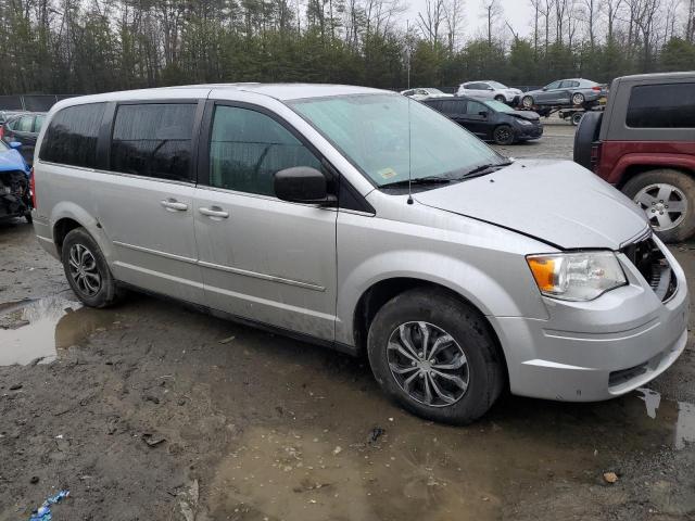 2A4RR4DE1AR136200 - 2010 CHRYSLER TOWN & COU LX SILVER photo 4