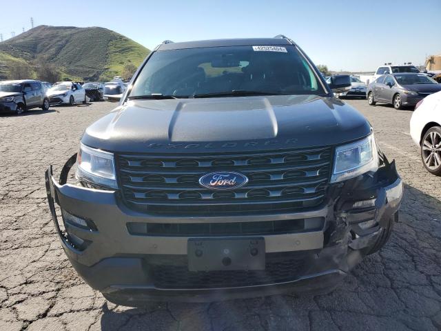 1FM5K7D84HGA23000 - 2017 FORD EXPLORER XLT GRAY photo 5