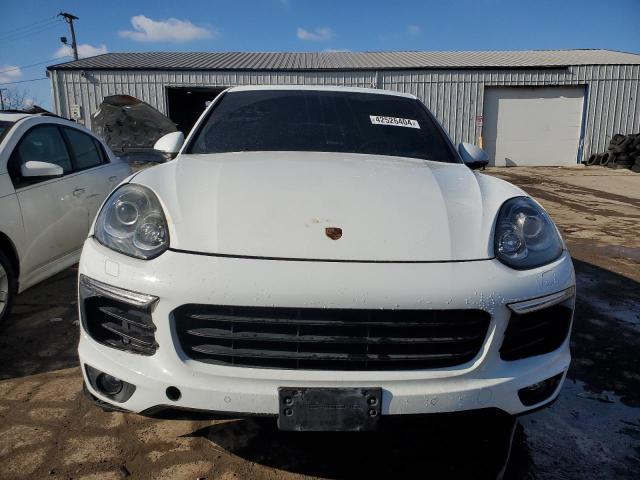 WP1AA2A24HKA86635 - 2017 PORSCHE CAYENNE WHITE photo 5