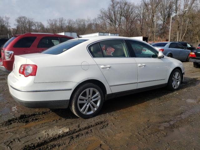 WVWEK73C47P117189 - 2007 VOLKSWAGEN PASSAT 2.0T LUXURY LEATHER WHITE photo 3