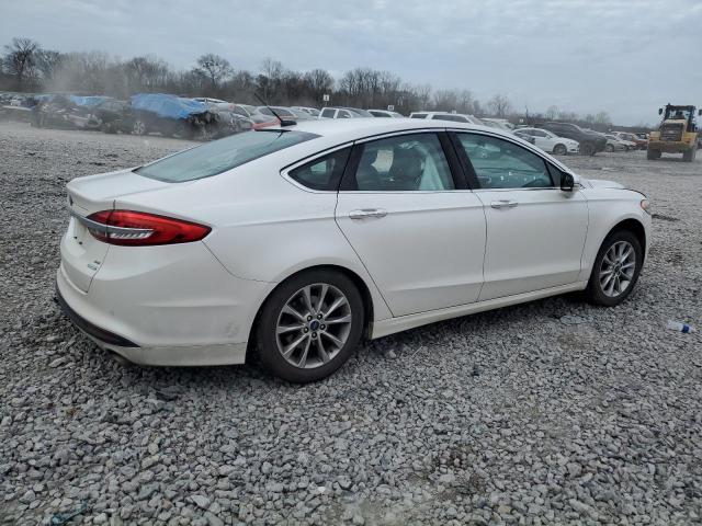 3FA6P0HD7HR184397 - 2017 FORD FUSION SE WHITE photo 3