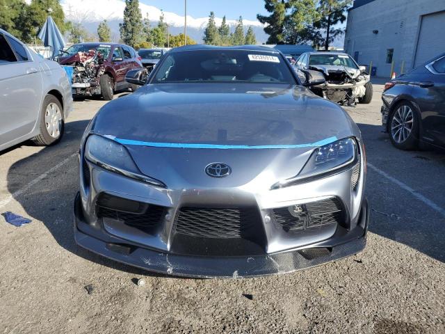 WZ1DB0C03NW053496 - 2022 TOYOTA SUPRA BASE GRAY photo 5