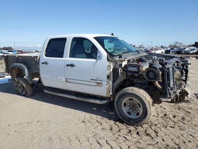 1GTHC53629F102207 - 2009 GMC SIERRA C2500 SLE WHITE photo 4