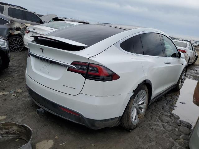 5YJXCBE20LF196619 - 2020 TESLA MODEL X WHITE photo 3