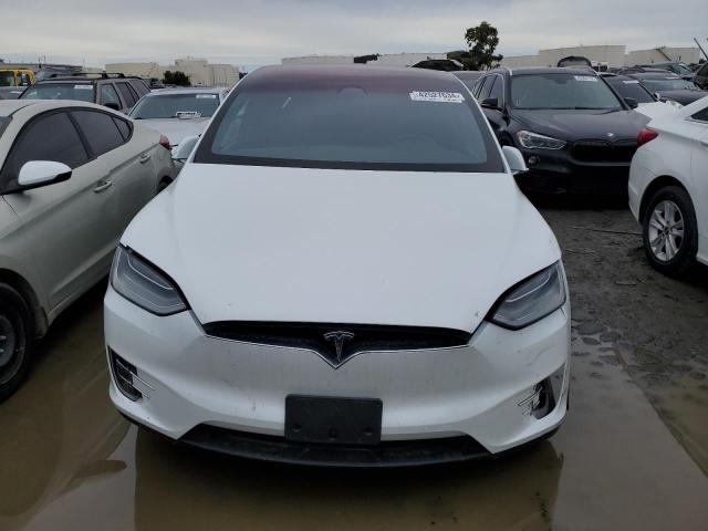 5YJXCBE20LF196619 - 2020 TESLA MODEL X WHITE photo 5