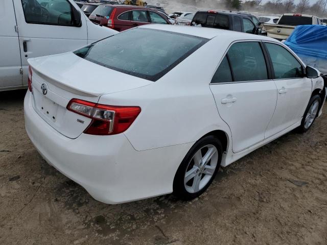 4T1BF1FK8CU139663 - 2012 TOYOTA CAMRY BASE WHITE photo 3