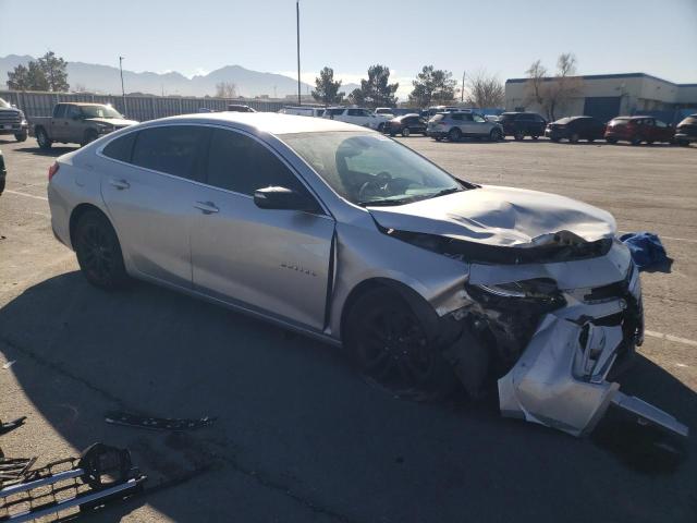 1G1ZD5ST1JF133065 - 2018 CHEVROLET MALIBU LT SILVER photo 4