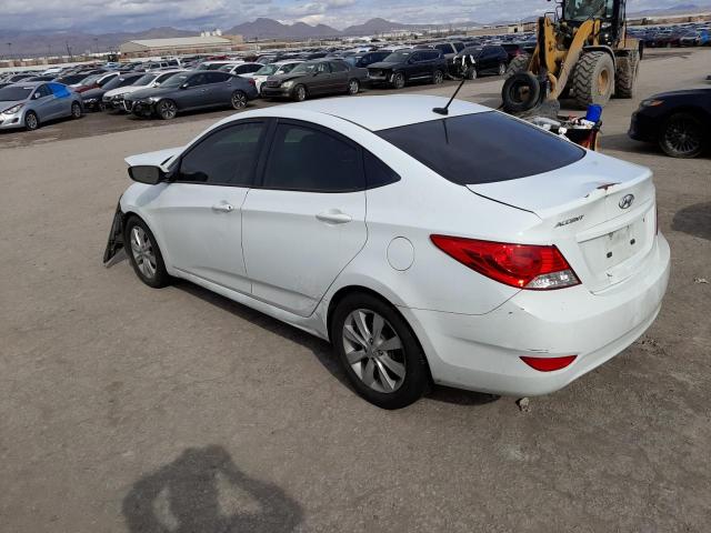 KMHCU4AE5CU121831 - 2012 HYUNDAI ACCENT GLS WHITE photo 2