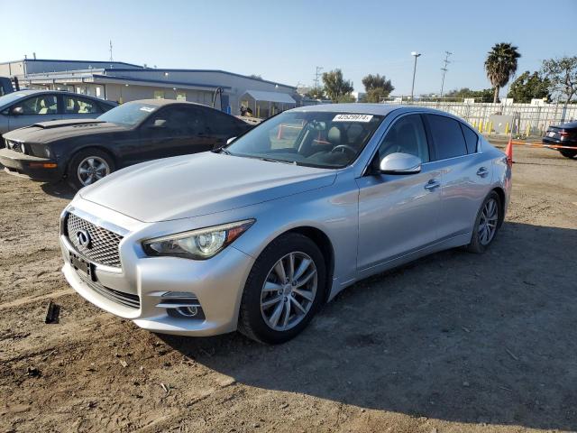 2017 INFINITI Q50 PREMIUM, 