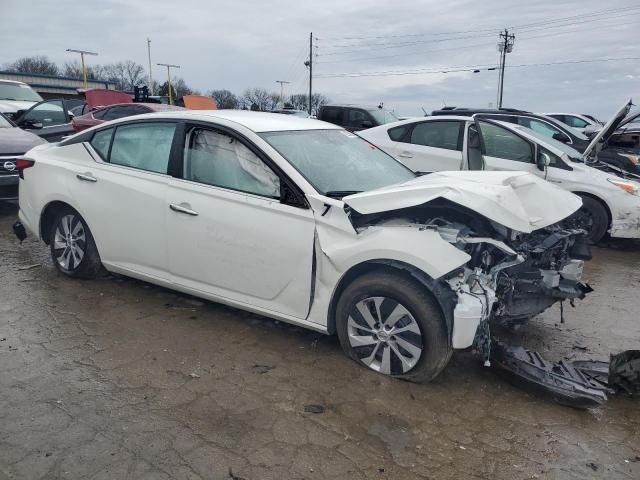 1N4BL4BV9NN356172 - 2022 NISSAN ALTIMA S WHITE photo 4