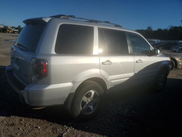 5FNYF18388B055170 - 2008 HONDA PILOT SE SILVER photo 3