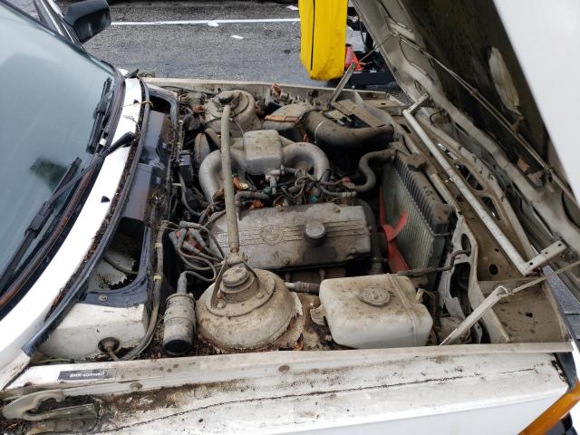 WBAAG3305D9002127 - 1983 BMW 3 SERIES I თეთრი ფოტო 11