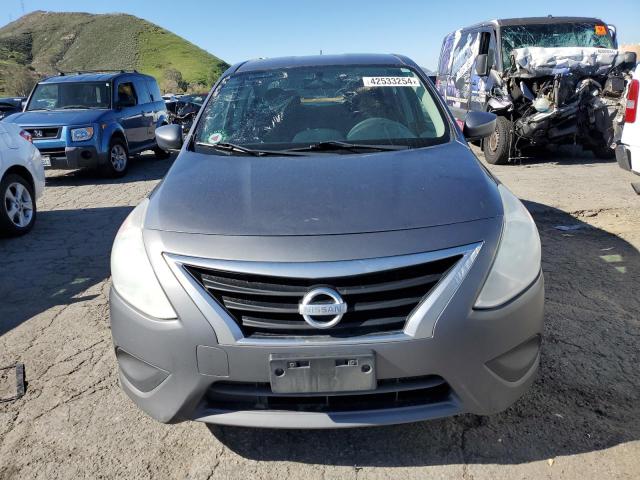 3N1CN7AP3GL890416 - 2016 NISSAN VERSA S GRAY photo 5