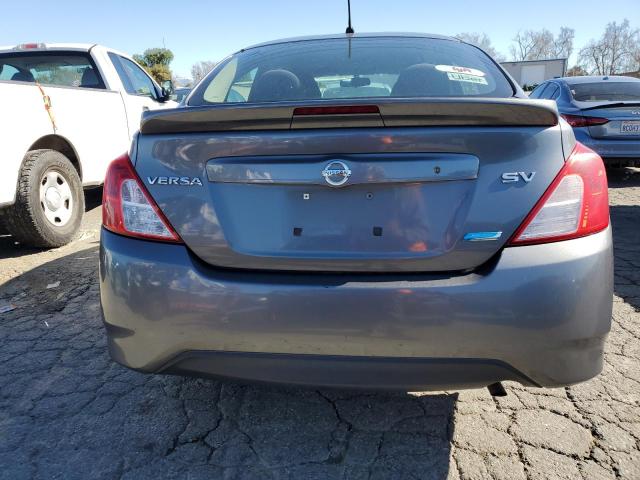 3N1CN7AP3GL890416 - 2016 NISSAN VERSA S GRAY photo 6