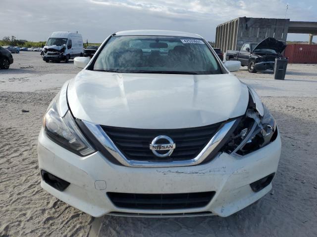 1N4AL3AP2HC270064 - 2017 NISSAN ALTIMA 2.5 WHITE photo 5