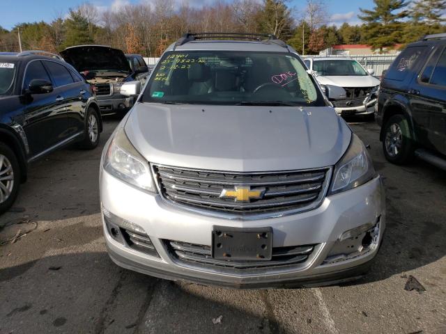 1GNKVLKD0DJ107942 - 2013 CHEVROLET TRAVERSE LTZ SILVER photo 5