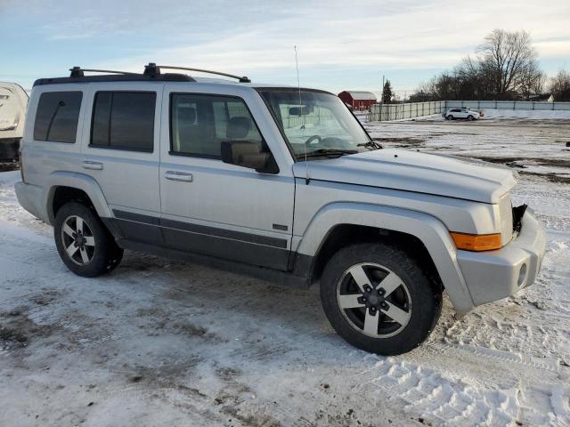 1J8HG48K18C159155 - 2008 JEEP COMMANDER SPORT Gümüş fotoğraf 4