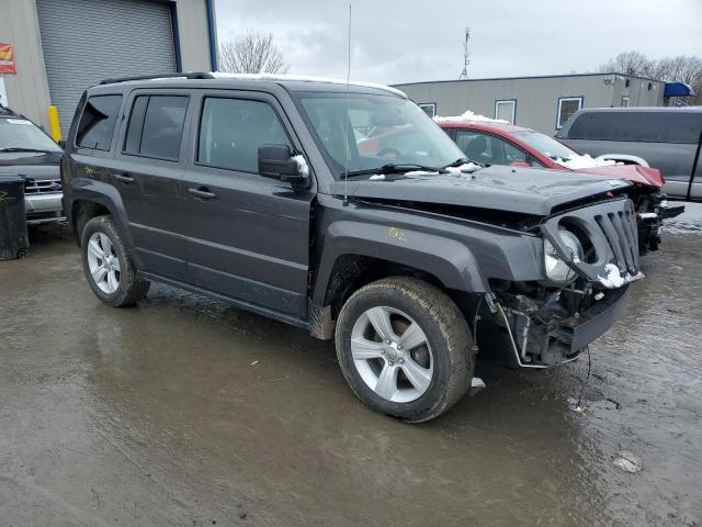 1C4NJRFB2HD124615 - 2017 JEEP PATRIOT LATITUDE GRAY photo 4