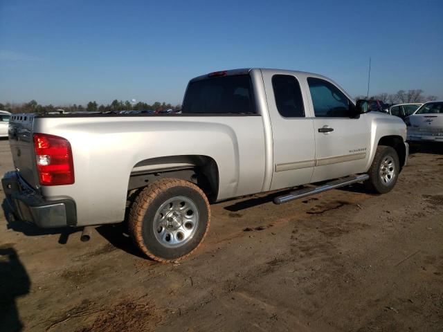 1GCRCREA1BZ110297 - 2011 CHEVROLET SILVERADO C1500  LS SILVER photo 3