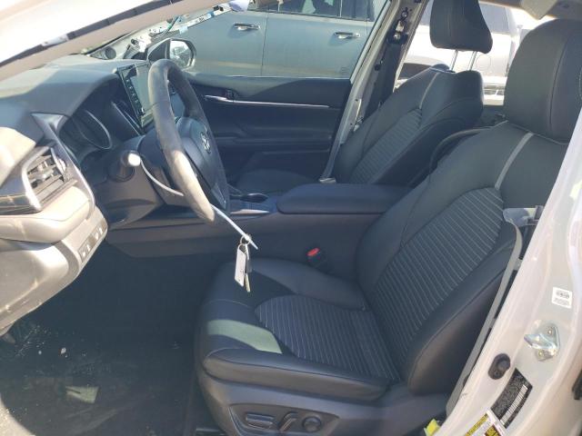 4T1G11AK5RU244438 - 2024 TOYOTA CAMRY SE NIGHT SHADE WHITE photo 7