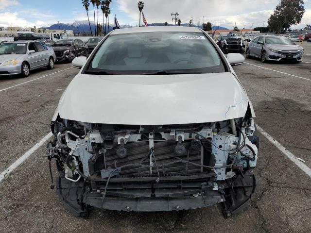 JTDKARFP6H3023534 - 2017 TOYOTA PRIUS PRIM 白色 照片 5