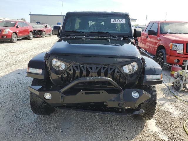 1C4HJXEN8LW148069 - 2020 JEEP WRANGLER U SAHARA BLACK photo 5