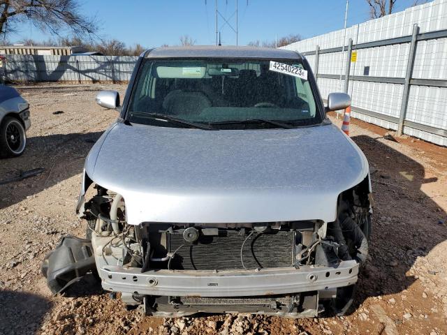 JTLKE50E191090001 - 2009 TOYOTA SCION XB Silber Foto 5