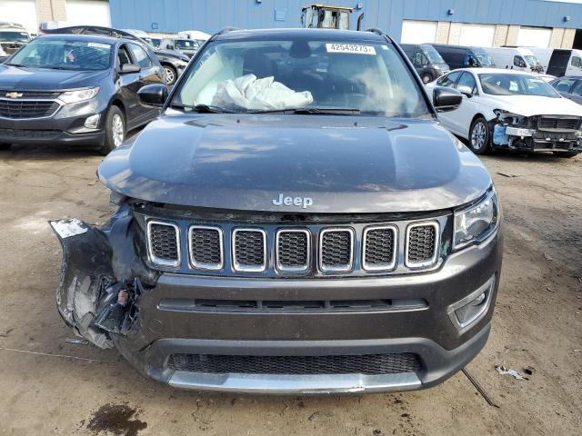 3C4NJDCB7JT354304 - 2018 JEEP COMPASS LIMITED GRAY photo 5