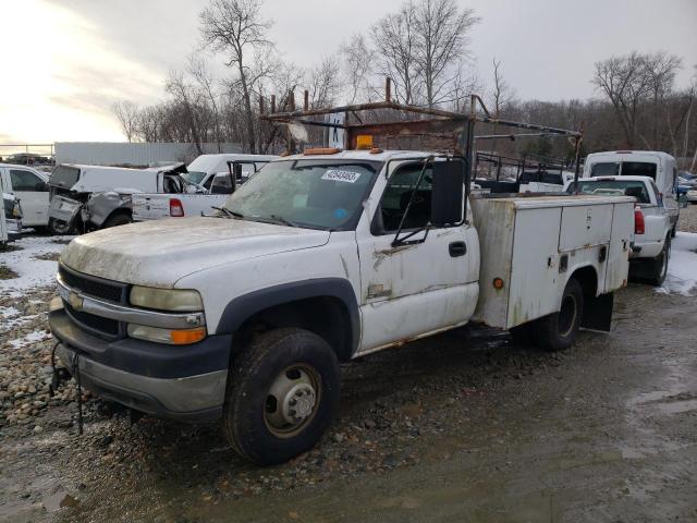 1GBJC34UX2E132235 - 2002 CHEVROLET SILVERADO C3500 WHITE photo 1