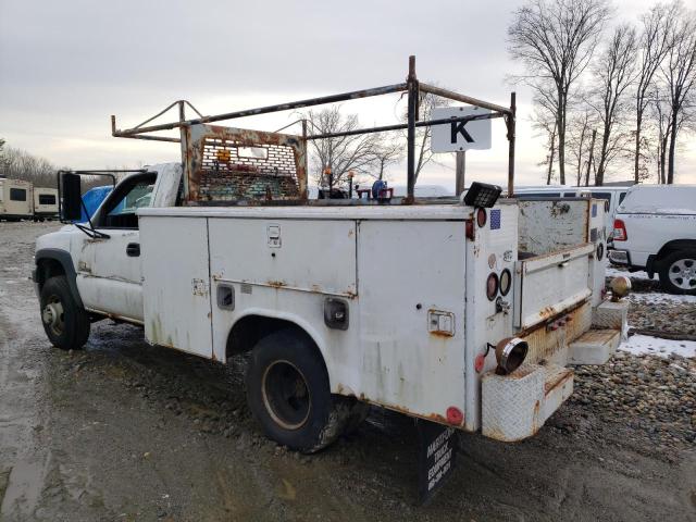 1GBJC34UX2E132235 - 2002 CHEVROLET SILVERADO C3500 WHITE photo 2