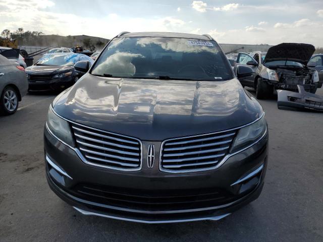 5LMCJ2C99HUL02089 - 2017 LINCOLN MKC SELECT ნაცრისფერი ფოტო 5