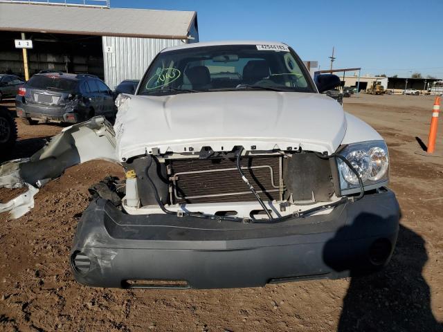 1D7HE28K87S162033 - 2007 DODGE DAKOTA QUAD WHITE photo 5