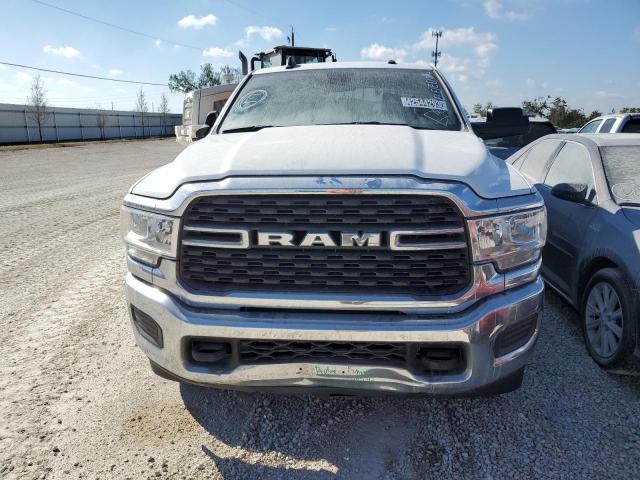 3C6UR5DL4NG103876 - 2022 RAM 2500 BIG HORN/LONE STAR WHITE photo 5