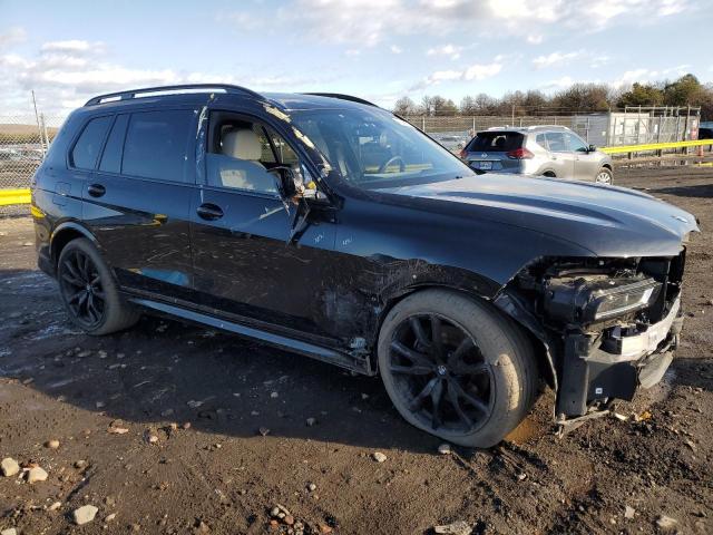 5UX33EM05R9T05013 - 2024 BMW X7 M60I BLACK photo 4
