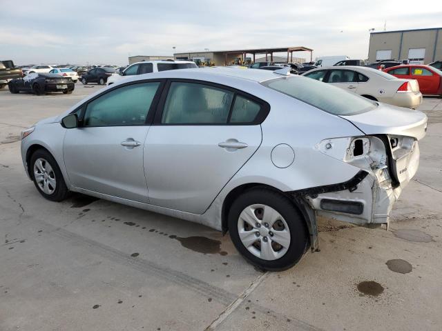 3KPFL4A75JE196949 - 2018 KIA FORTE LX SILVER photo 2