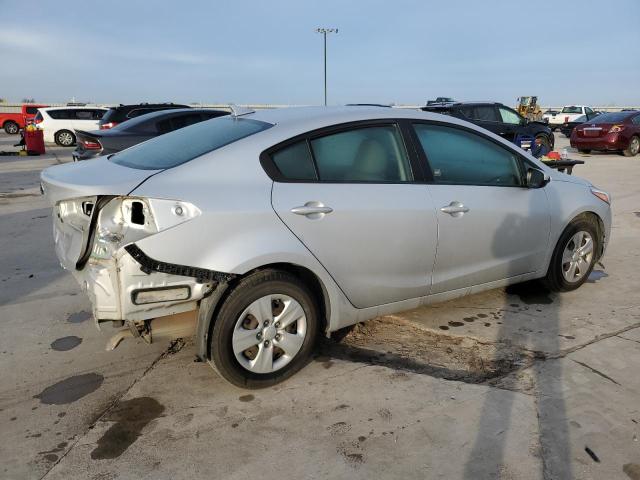 3KPFL4A75JE196949 - 2018 KIA FORTE LX SILVER photo 3