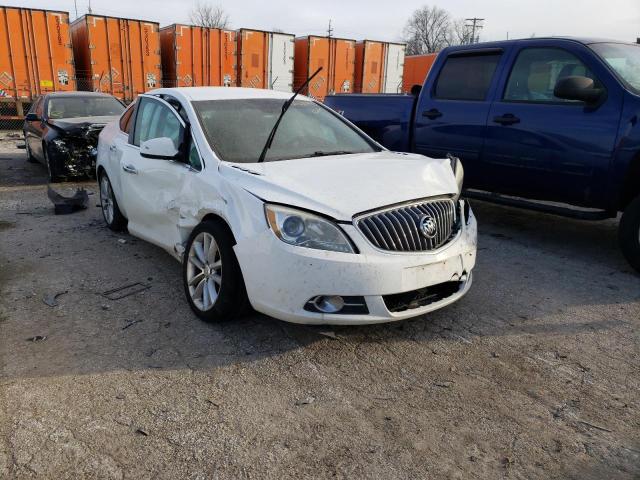 1G4PS5SK4D4172580 - 2013 BUICK VERANO WHITE photo 4