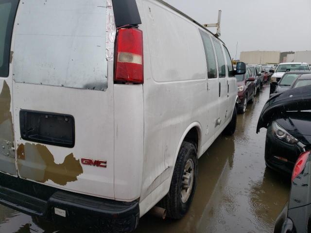 1GTGG25C281181648 - 2008 GMC SAVANA G2500 WHITE photo 2