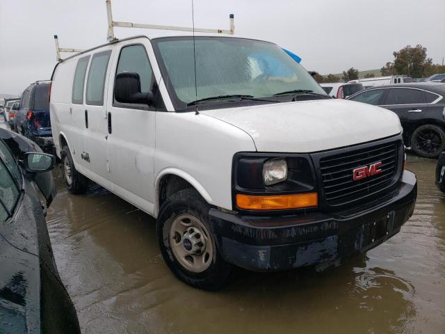 1GTGG25C281181648 - 2008 GMC SAVANA G2500 WHITE photo 4