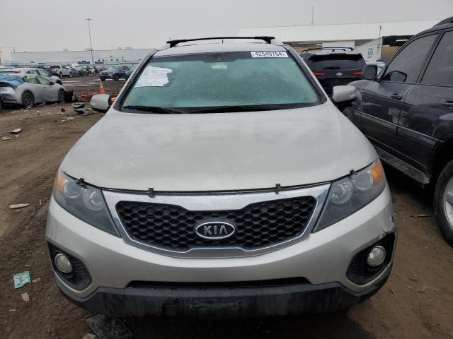 5XYKTDA21DG342192 - 2013 KIA SORENTO LX SILVER photo 5