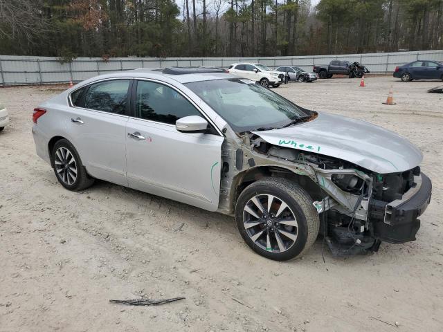 1N4AL3AP7GC293287 - 2016 NISSAN ALTIMA 2.5 SILVER photo 4