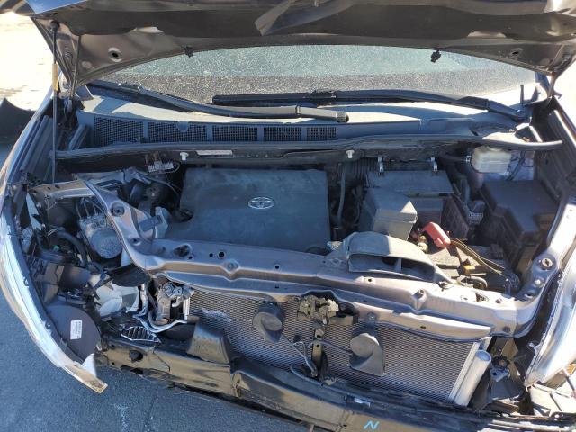 5TDKK3DC3FS631744 - 2015 TOYOTA SIENNA LE GRAY photo 12