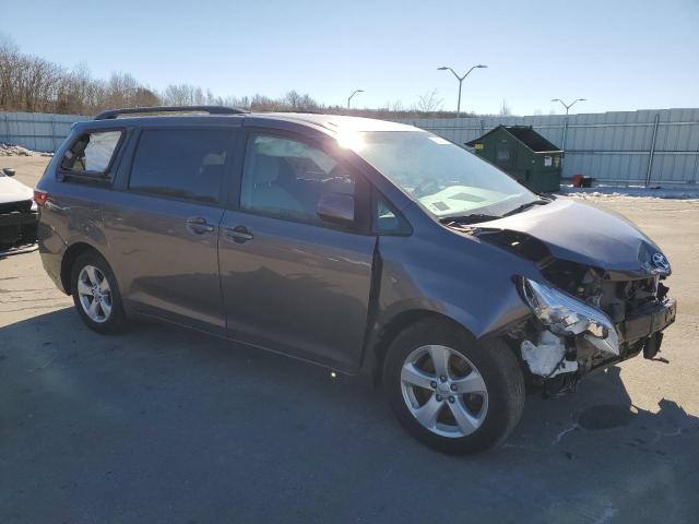 5TDKK3DC3FS631744 - 2015 TOYOTA SIENNA LE GRAY photo 4